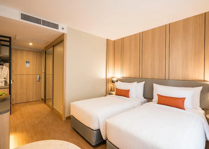 The Key Premier Sukhumvit Hotel 4*