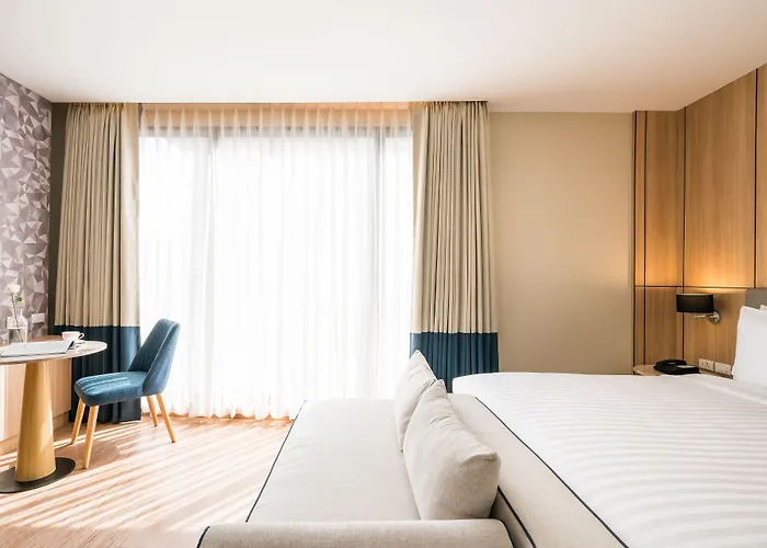 The Key Premier Sukhumvit Hotel 4*