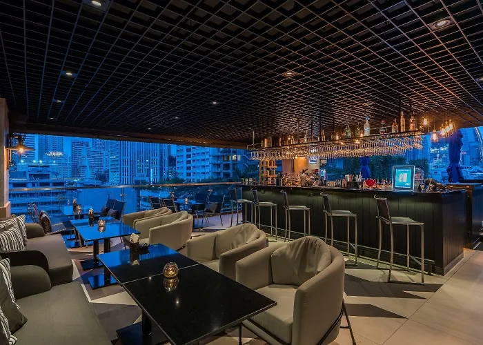 Hotel The Key Premier Sukhumvit 4*